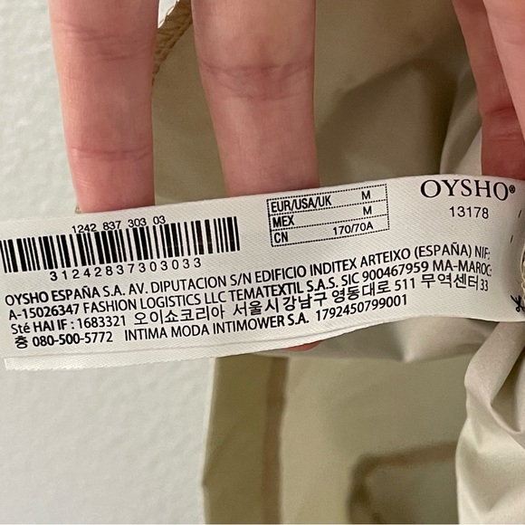 OYSHO Gold Metallic Shiny Shorts Size M - Picture 7 of 8